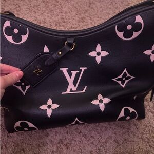 Black and White Shoulder Bag